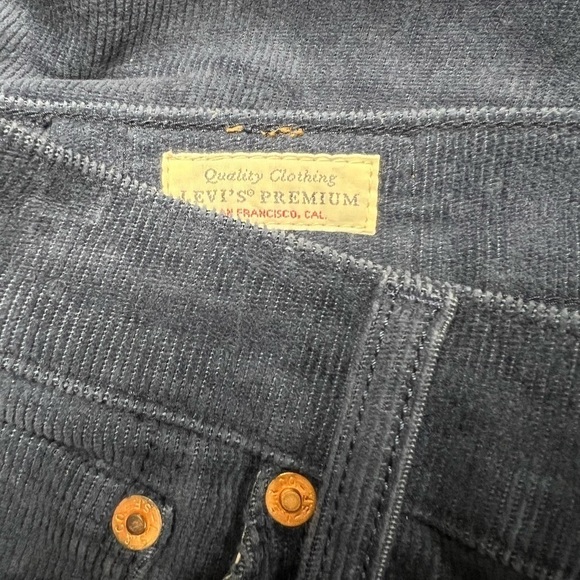 LEVI’S Wedgie Straight Fit Corduroy Pants Navy Blue 26 - Picture 12 of 14